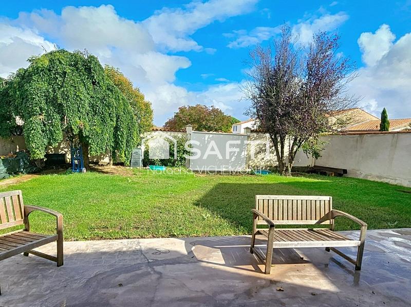 Maison - 180 m² - 8 pièces