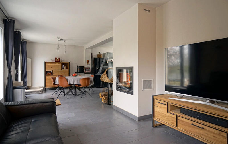 Maison - 121 m² - 5 pièces