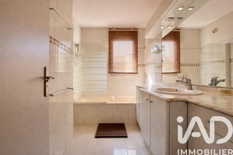 Appartement - 83 m² - 3 pièces