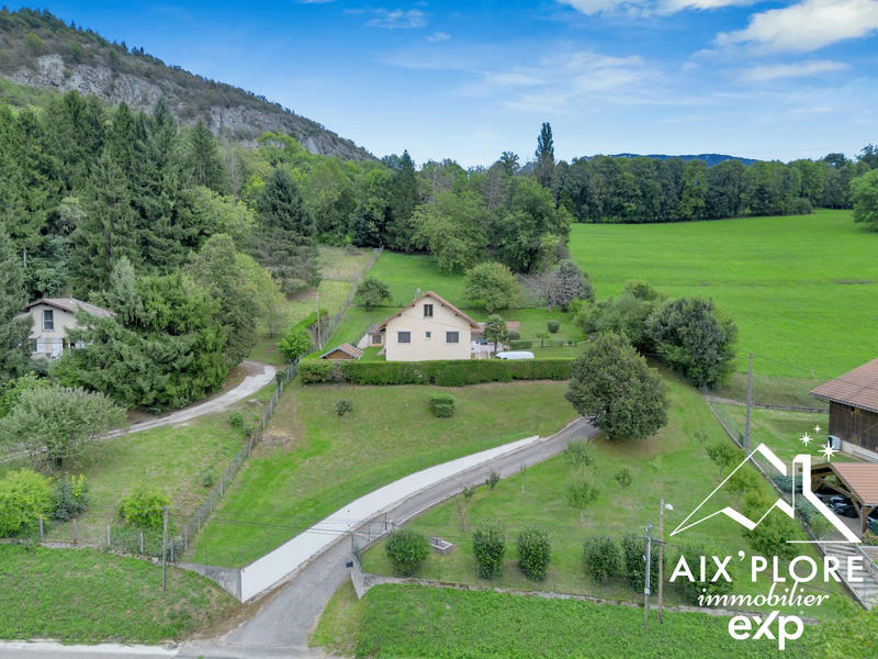 Maison - 167 m² - 6 pièces