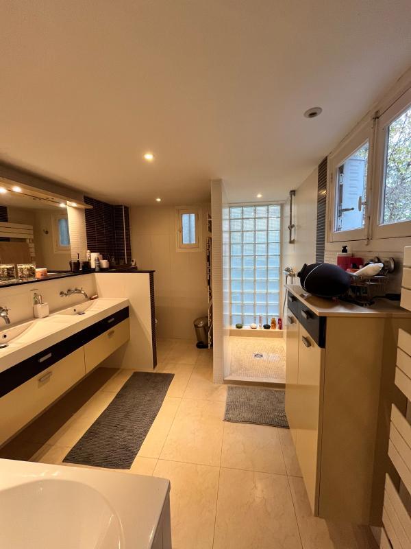 Villa - 235 m² - 7 pièces