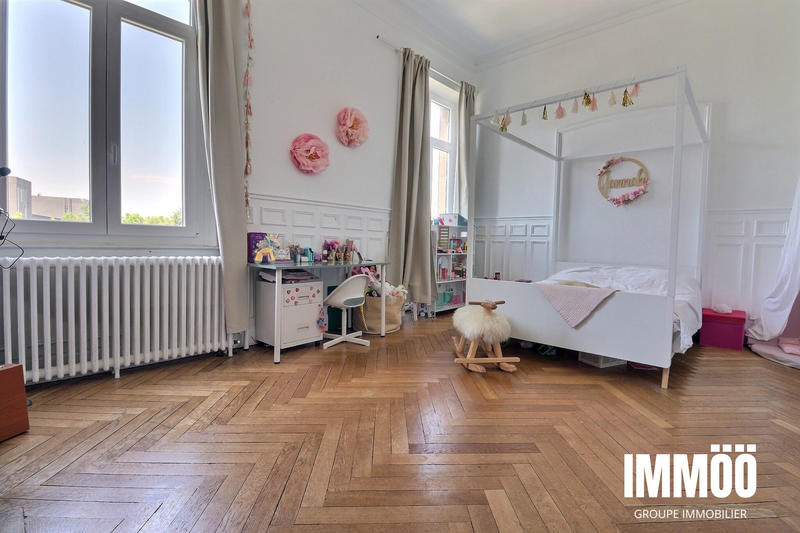 Appartement - 174 m² - 5 pièces