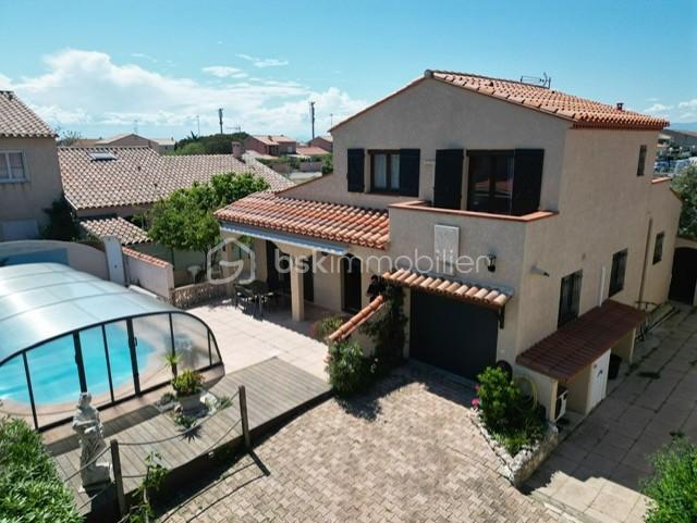 Villa - 137 m² - 5 pièces