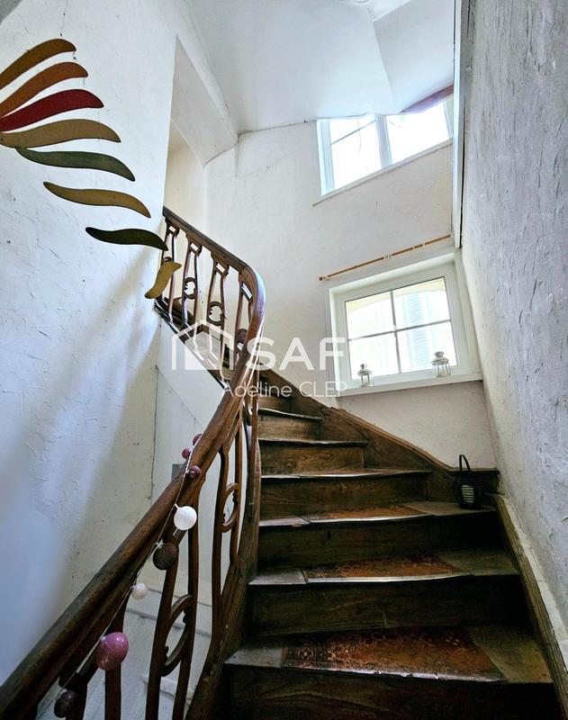 Maison - 131 m² - 7 pièces