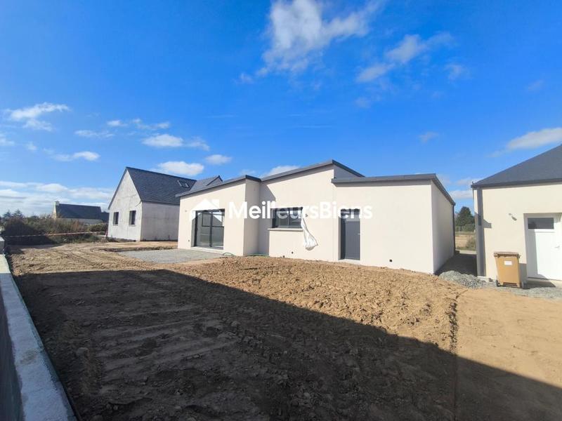 Maison - 96 m² - 5 pièces