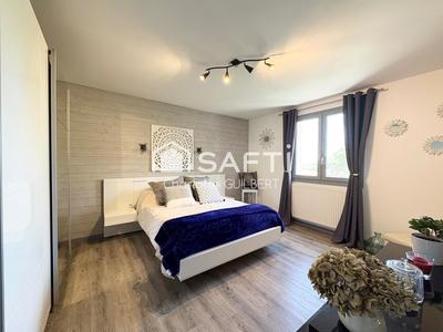 Maison - 174 m² - 5 pièces