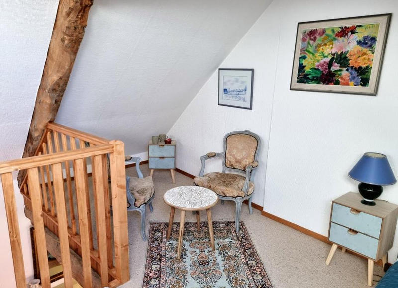 Maison - 212 m² - 7 pièces