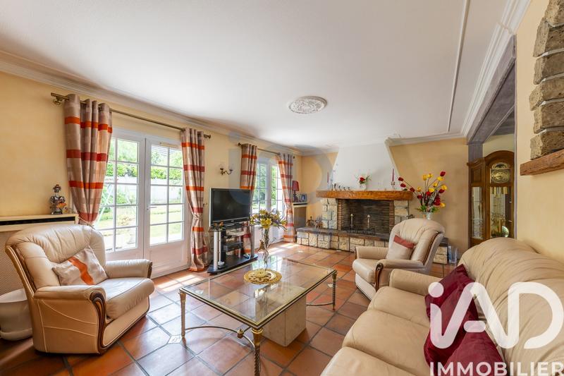 Maison - 195 m² - 8 pièces