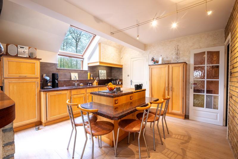 Maison - 151 m² - 6 pièces