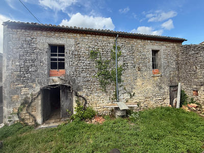 Maison - 250 m² - 5 pièces