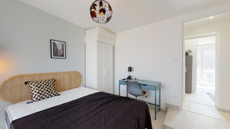 Appartement - 91 m² - 6 pièces