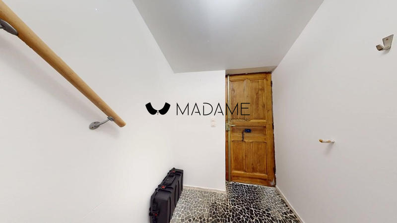 Appartement - 95 m² - 6 pièces