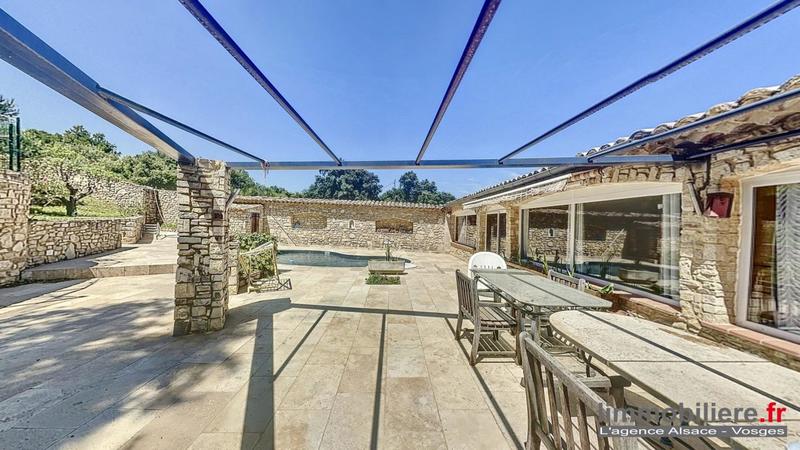 Mas - 282 m² - 11 pièces