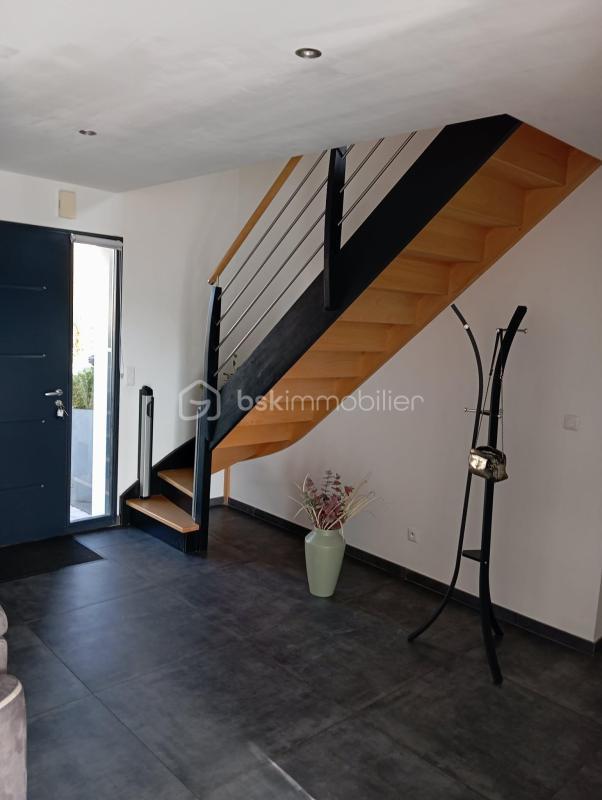 Maison - 127 m² - 7 pièces