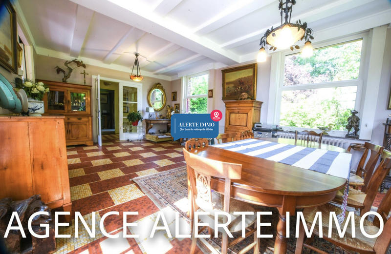 Villa - 273 m² - 7 pièces