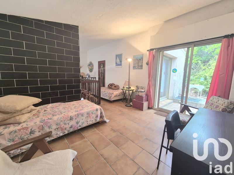 Maison - 180 m² - 6 pièces