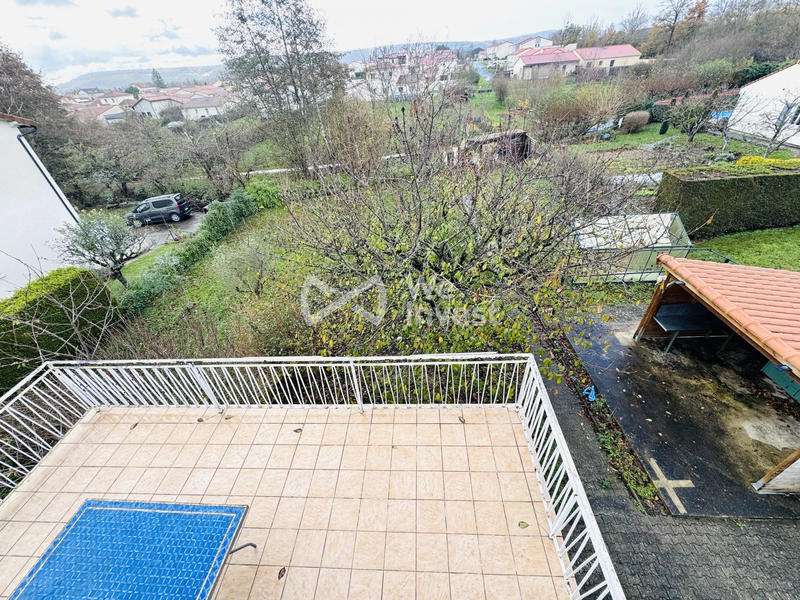 Maison - 205 m² - 7 pièces