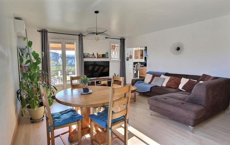 Villa - 84 m² - 4 pièces