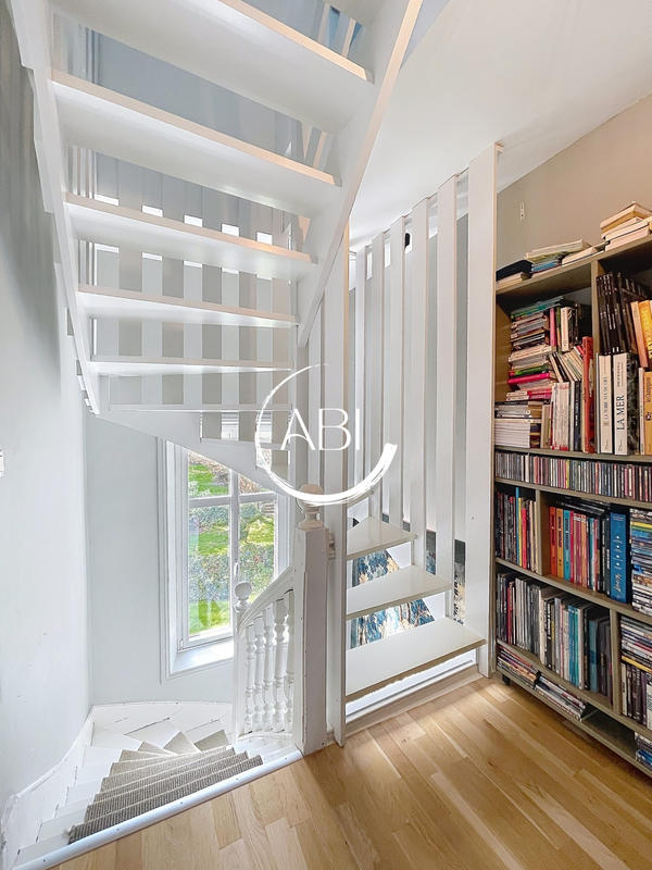 Villa - 165 m² - 6 pièces