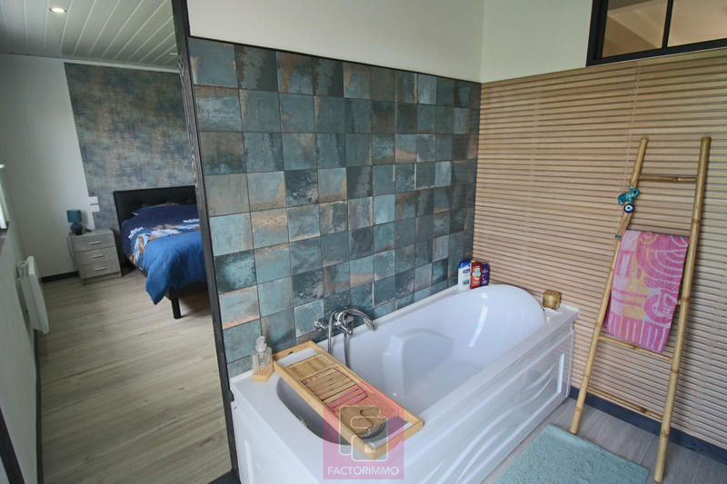 Maison - 190 m² - 8 pièces