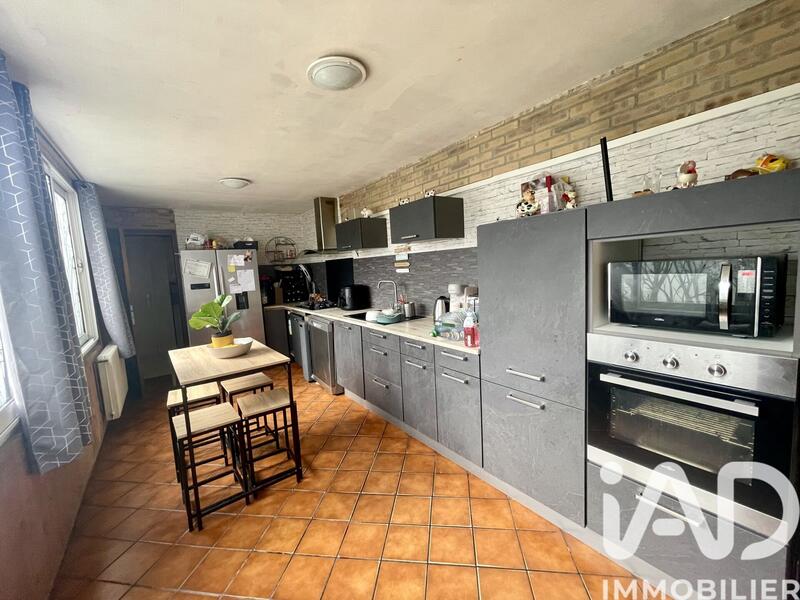 Maison - 194 m² - 5 pièces
