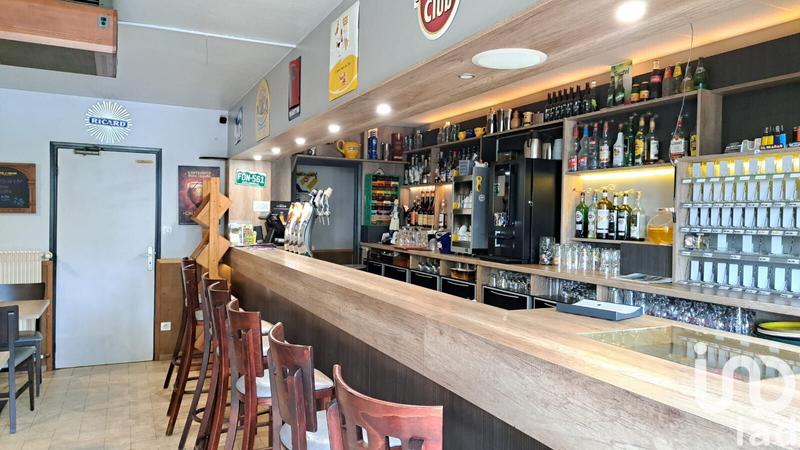 Maison - 451 m² - 10 pièces