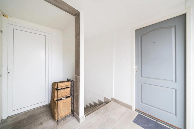 Appartement - 199 m² - 8 pièces