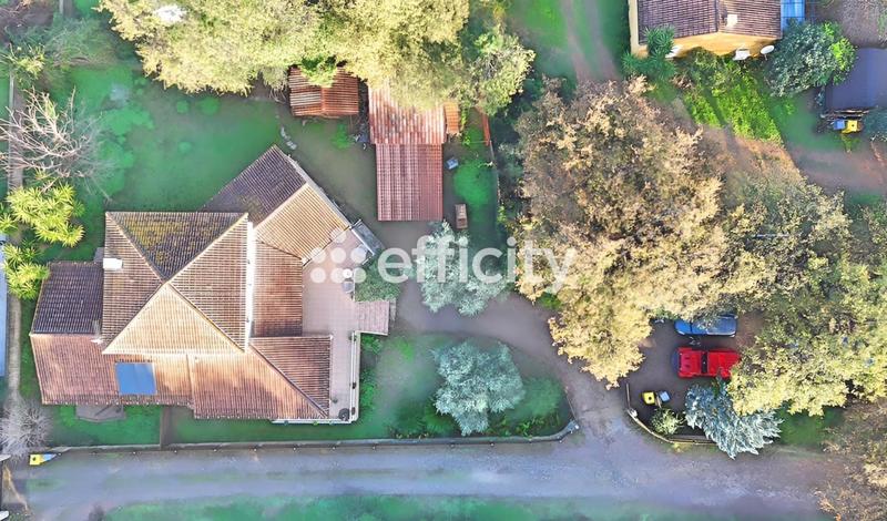 Pavillon - 160 m² - 5 pièces