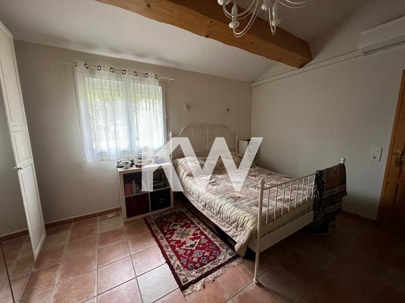 Maison - 245 m² - 10 pièces