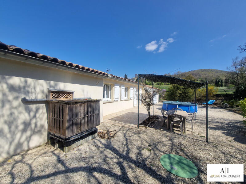 Villa - 94 m² - 5 pièces