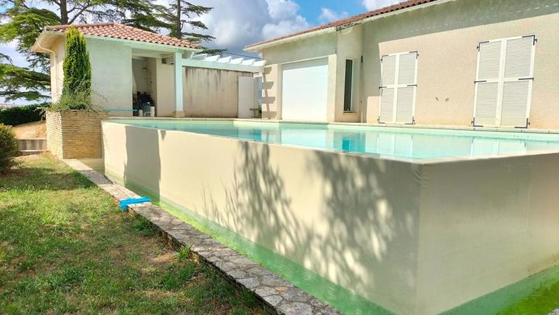 Villa - 170 m² - 8 pièces