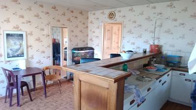 Maison - 94 m² - 5 pièces