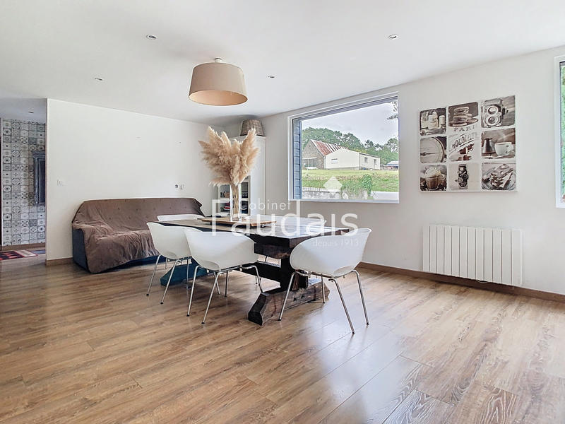 Maison - 171 m² - 6 pièces