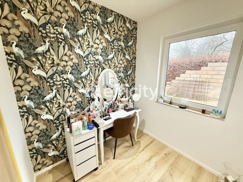 Maison - 110 m² - 4 pièces