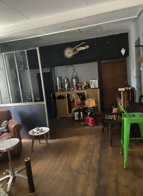 Local commercial - 77 m² - 3 pièces