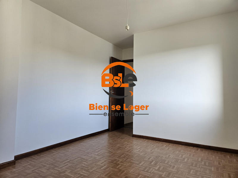 Appartement - 85 m² - 5 pièces