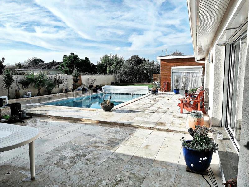 Maison - 145 m² - 6 pièces