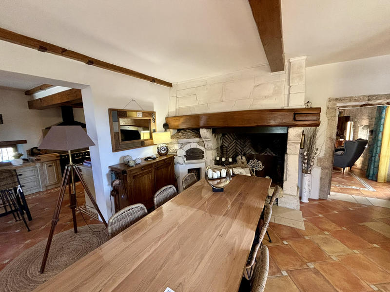 Mas - 260 m² - 12 pièces