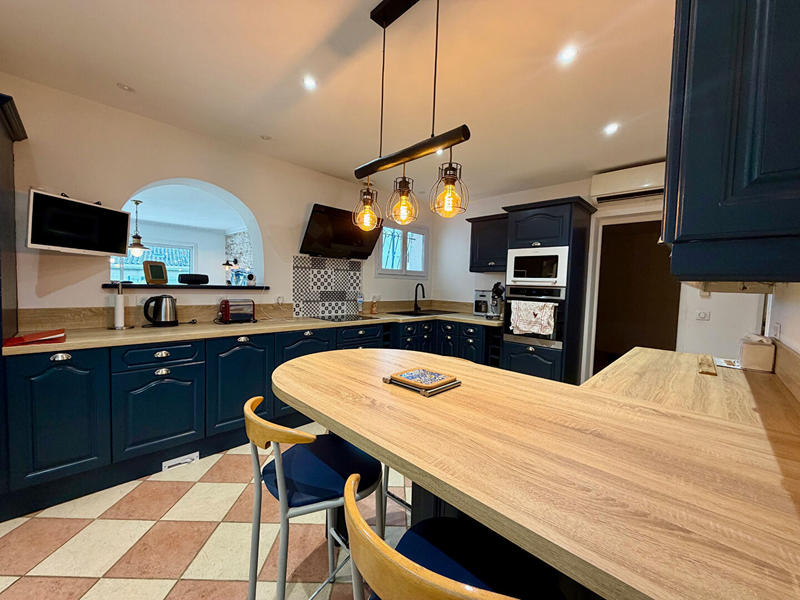 Maison - 147 m² - 8 pièces