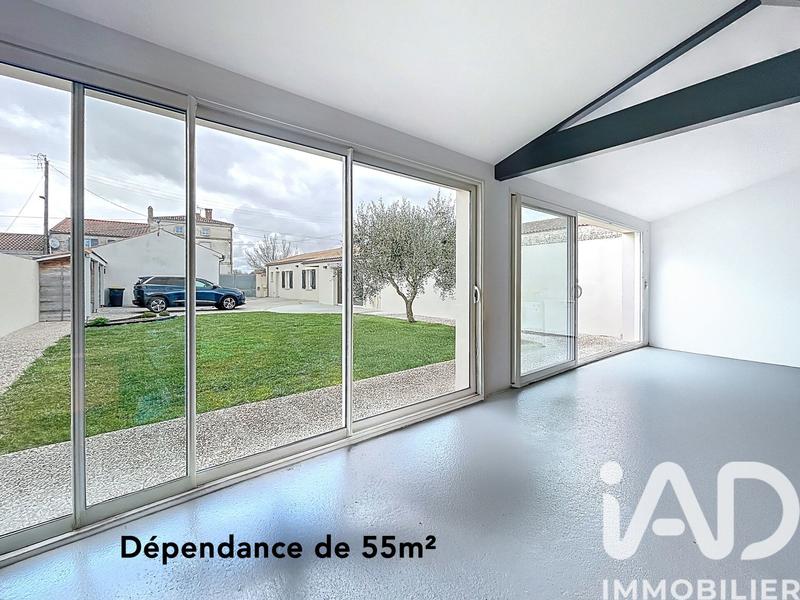 Maison - 212 m² - 8 pièces