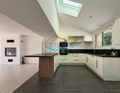 Maison - 113 m² - 6 pièces