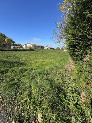 Terrain - 900 m²
