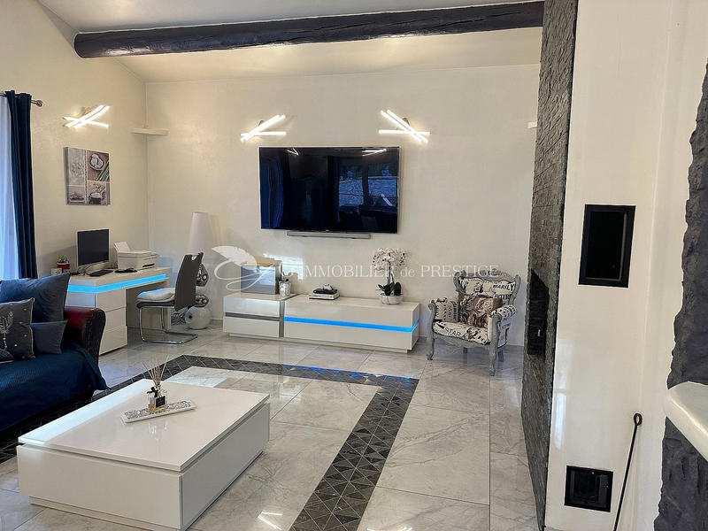 Villa - 200 m² - 7 pièces