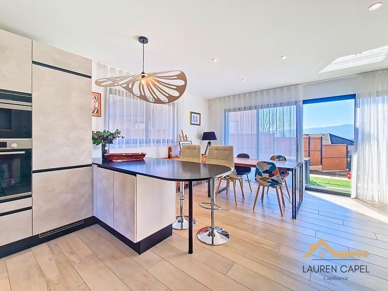 Maison - 98 m² - 5 pièces