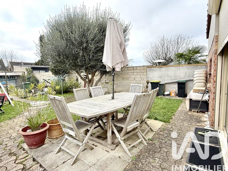 Maison - 121 m² - 5 pièces