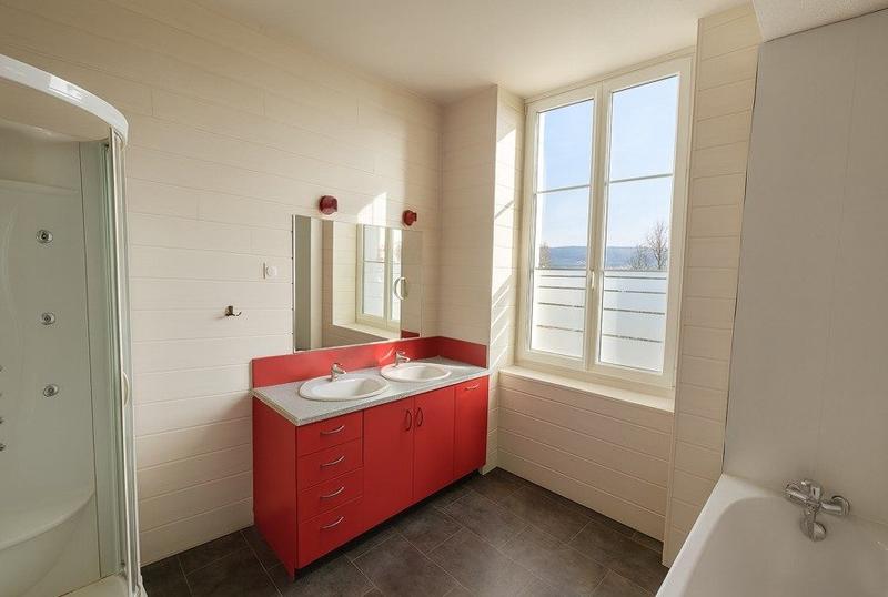 Maison - 415 m² - 20 pièces