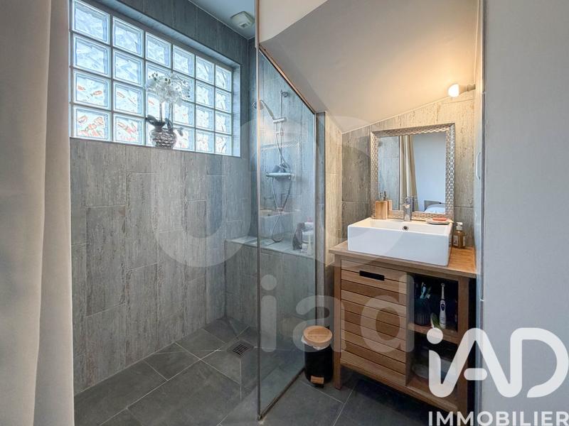 Maison - 110 m² - 6 pièces