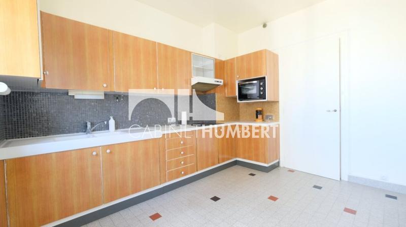 Appartement - 74 m² - 2 pièces