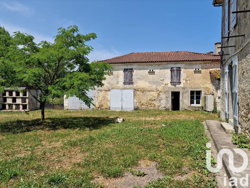 Maison - 220 m² - 8 pièces