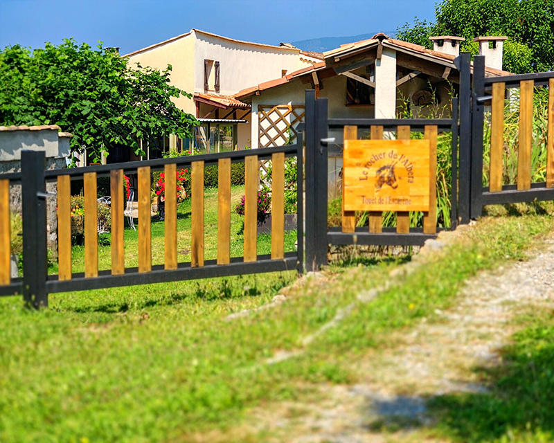 Maison - 180 m² - 9 pièces